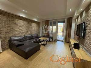 Uknjižen stan - Centar Stare Pazove–63 m² + 17 m² ID#10463