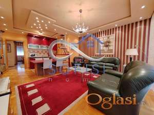 Novi Sad, Ul Radnička - Odličan troiposoban stan ID#1021