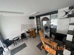 Izdaje se lokal na Crvenom pevcu!