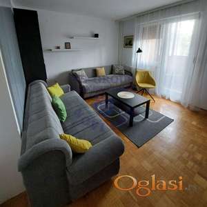 Odličan stan na jednoj od najatraktivnijih lokacija u gradu.