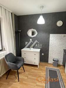 Izdajem LUX garsonjeru u Centru !!! ID#5710