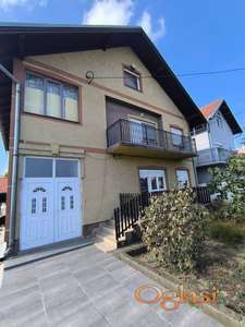 Kuća u Ugrinovcima-Busije