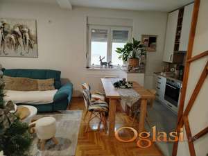 ODLIČNA PONUDA=TROIPOSOBAN STAN PIVOLJN0