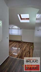 SATELITSKA PIJACA, 22m2, Garsonjera, Useljiva