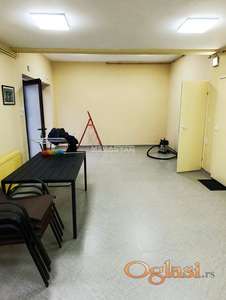 Renoviran, sa parking mestom