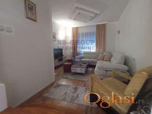 Spratna kuca na ulasku u Veterniku!