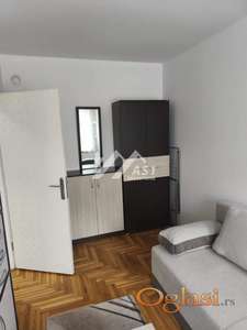 Izdajem lep fenomenalan jednosoban stan na Bulevaru Evrope !!! ID#6643