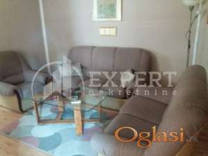 Izdaje se stan u kući u Voždovoj ulici