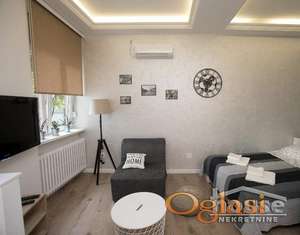 NOVI SAD - CENTAR - 26m2 - 450 evra