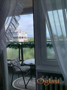 Renovira,opremljen stan u Erdogliji