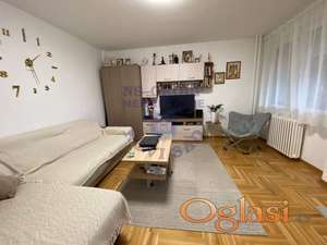 Predstavljamo Vam kompletno renoviran dvosoban stan na Novom Naselju