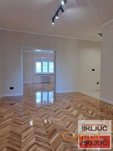 KOD SINAGOGE, 59m2, Dvosoban, Renoviran, Useljiv