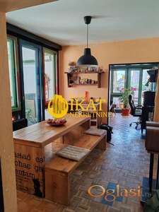 Vidikovački venac, 77m2 + 9m2 trosoban stan ID#4377