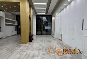  FANTASTIČAN ULIČNI LOKAL NA VRLO PROMETNOM MESTU, CENTAR