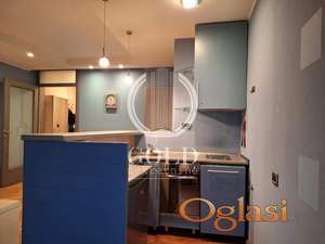 Odličan dvosoban stan na Limanu 1