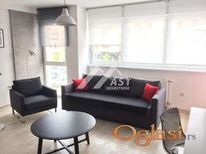 Izdajem LUX dvosoban stan u Strogom Centru,Pešačka Zona !!! ID#3520