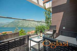 Hitna prodaja - moderna kuća u Dobroti, Kotor