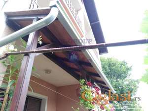 Odlicna kuca u Petrovaradinu 194m2