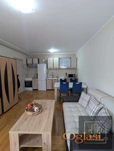 Odličan jednoiposoban! Doža Đerđa - Grbavica! Sa parking mestom!