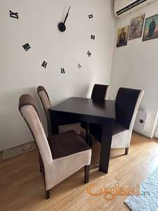 Trpezarijski sto + 4 stolice