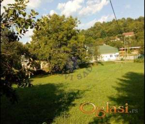 Odlican gradjevinski plac na potezu Paragovo