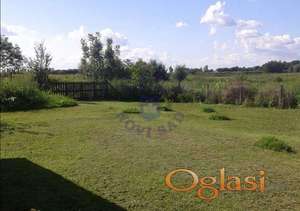 Odličan plac u Bačkoj Palanci na samom ulazu!