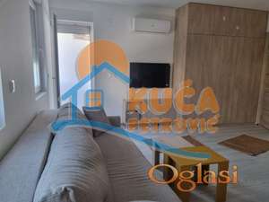 Na prodaju garsonjera 32,5 m2 na Panteleju