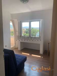 Na prodaju jednoiposoban stan, 45m2, kod Vojne bolnice