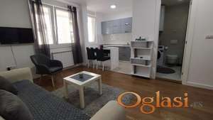 NOVA, NAMESTENA GARSONJERA KOD FUTOSKE PIJACE