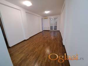 Na prodaju komforan dvosoban stan površine 50 m²