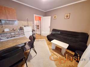 NAMEŠTENA GARSONJERA 25M2 NOVA DETELINARA 250EU