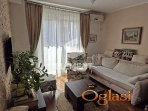 Kompletno namestan dvoiposoban sa parkingom i ostavom!