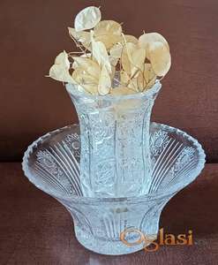 Kristalne činije vaze i pepeljare