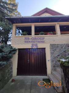 Spratna kuća na Popovici - u prirodi 220m2