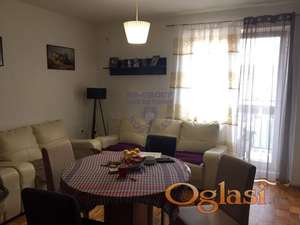 Lep duplex na Novoj Detelinari!