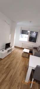 NOV NEUSELJAVAN JEDNOIPOSOBAN STAN TELEP 450 EURA