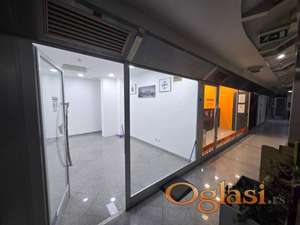 LOKAL POD ZAKUPOM U PARISKOM MAGAZINU