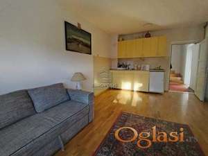 Kuća Ledine, 100m2, 10 ari dvorišta ID#9198