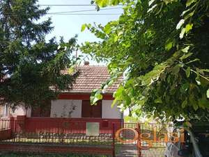 Kuća u mirnom delu Putinaca