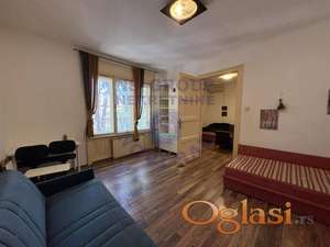 Funkcionalan dvosoban stan površine 56 m² u ulici Vojvode Mišića.