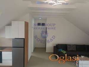 Odličan dvoiposoban stan na Sajlovu.