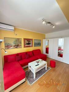 NAMESTEN JEDNOSOBAN STAN NA NOVOJ DETELINARI