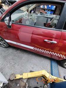 Fiat 500 leva vrata kod boje 111/a Originalni delovi  Moguca ugradnja delova  Alfa Romeo 147-156-166-159-GT-MiTo-Giulietta Fiat bravo 2 - croma -grande punto -multipla 2 -punto 3 -stilo-idea Freemont Panda 3 500L 500 500x Lancia ypsilon-delta-musa-lybra Volkswagen Golf 6  Audi a3 2012-2020 Volkswagen Passat B7  Ukoliko zelite da porucite Posaljite poruku preko sms poruke ili pozovite na telefon 0616115961