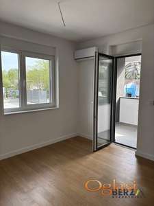 POPTUNO NOV DVOSOBAN STAN, FUTOŠKA