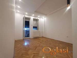 Četvorosoban, renoviran stan na Grbavici, 100m2, uknjižen !