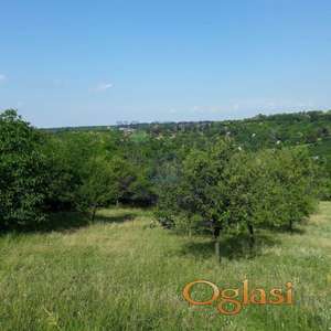 Odličan plac 2452m2 - Banstol
