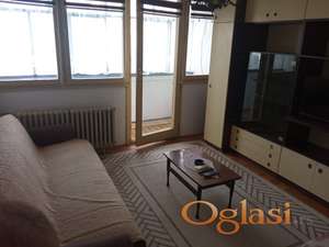 Stan za izdavanje učenicama