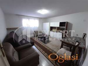 Izdaje se jednoiposoban stan u kući, 40m2