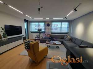 Trosoban stan u Cara Dušana, 69m2