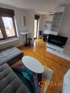 Lep jednoiposoban stan